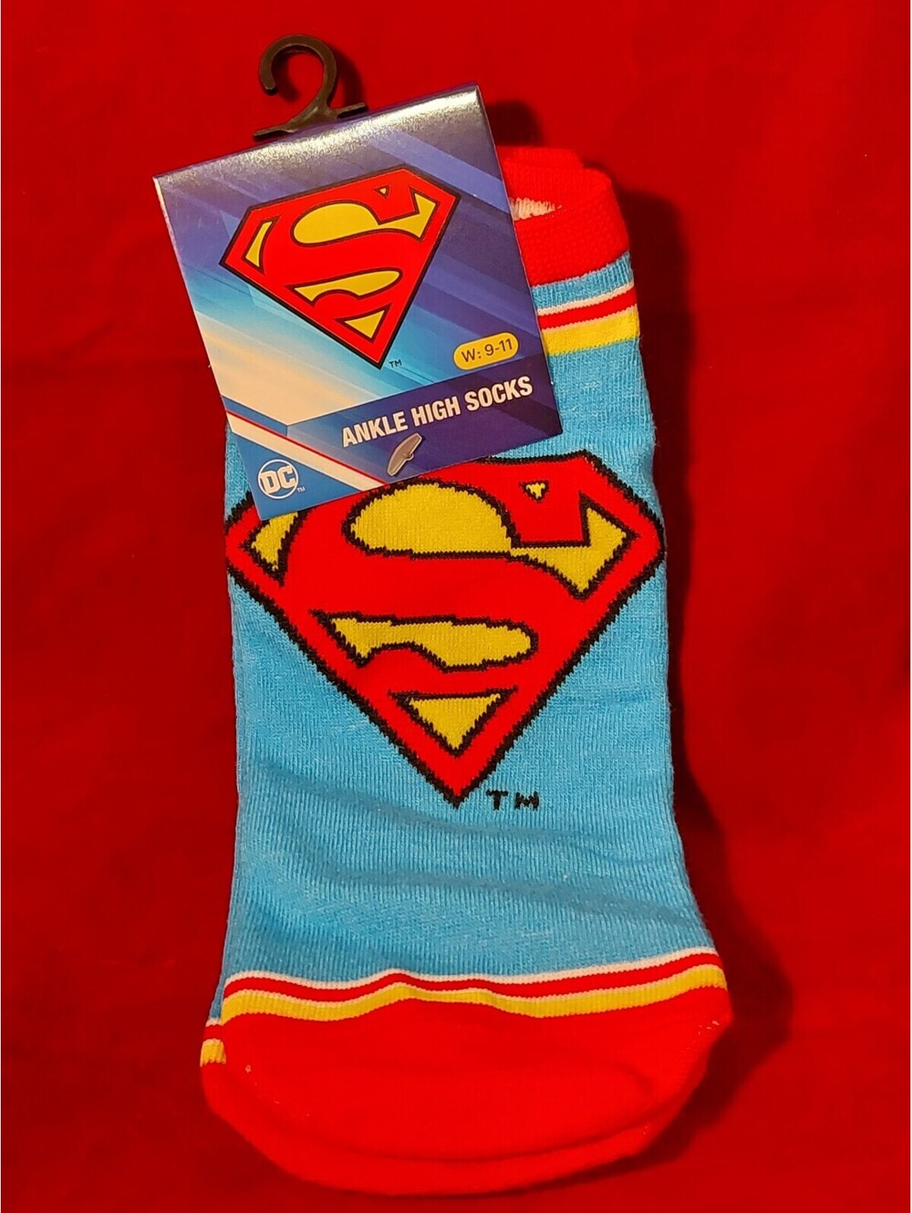 SUPERMAN Ankle High Socks Size Women's 9-11 DC Brand NEW w/ Tags